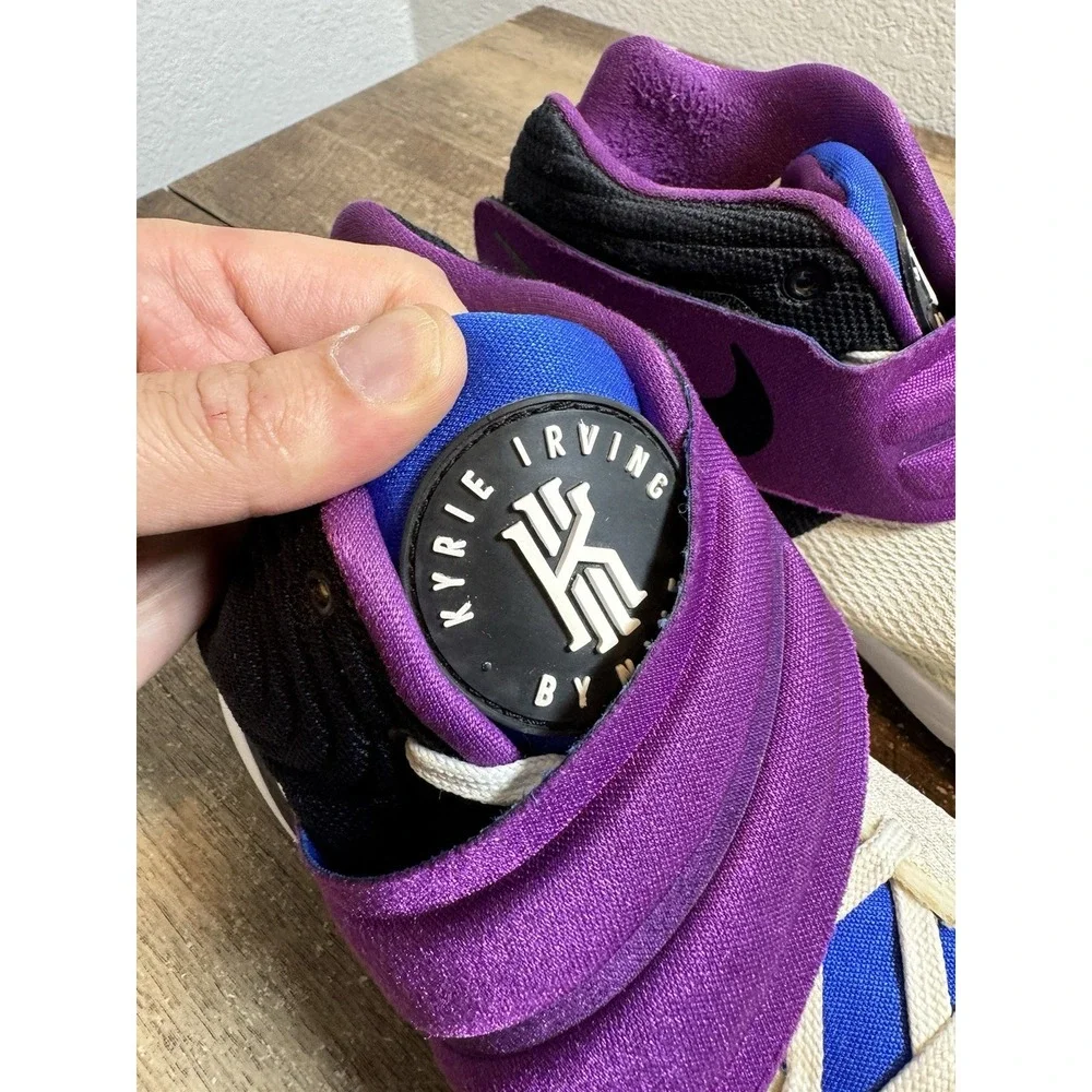 Nike Kyrie 2 Kyrache White Berry Purple‎ Black Size 14 Sneakers Shoes 819583-104